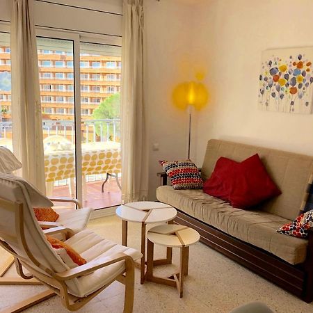 Apartamentos Aquarium. 150 Metros Playa. 로지즈 외부 사진
