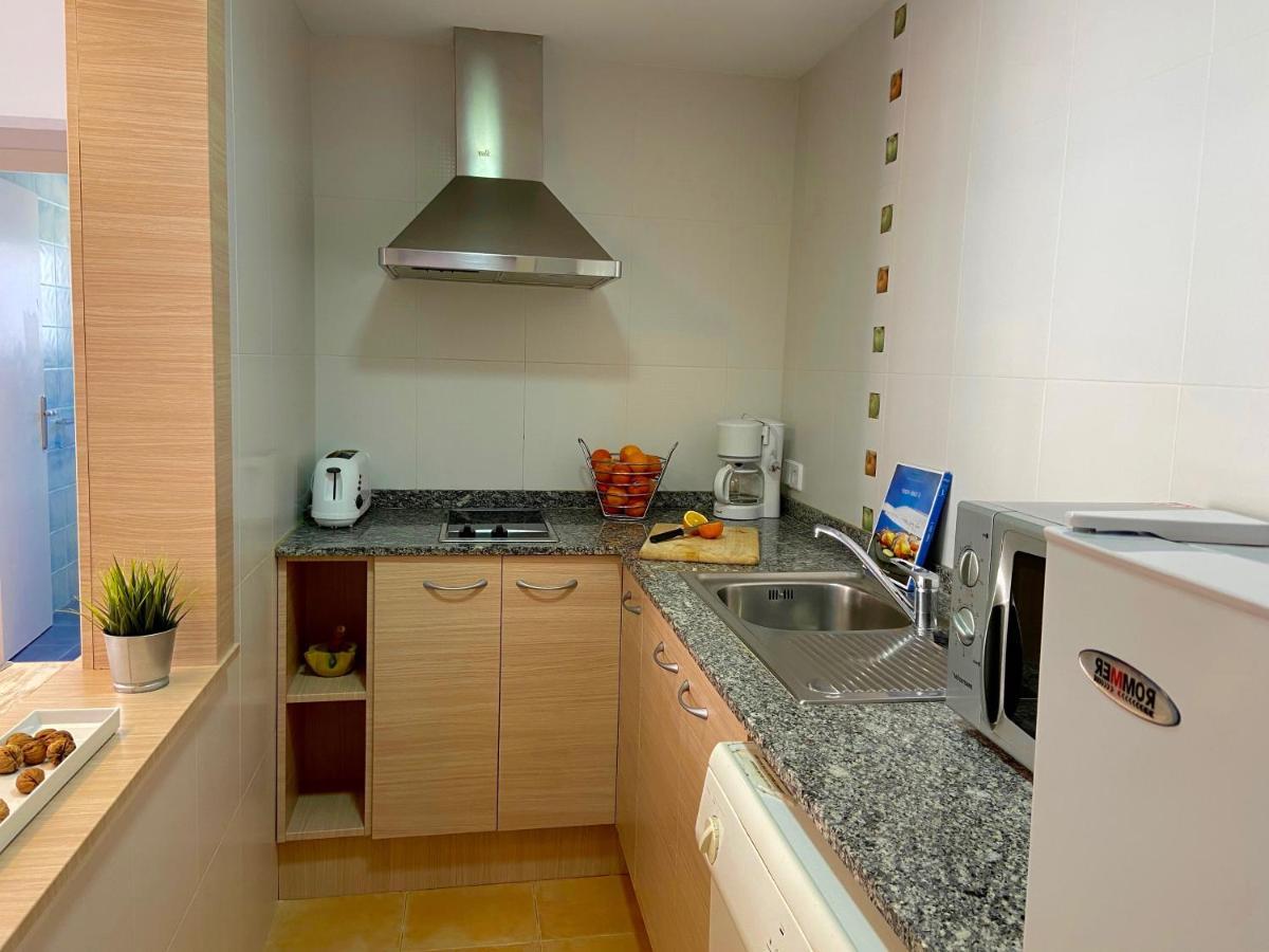 Apartamentos Aquarium. 150 Metros Playa. 로지즈 외부 사진