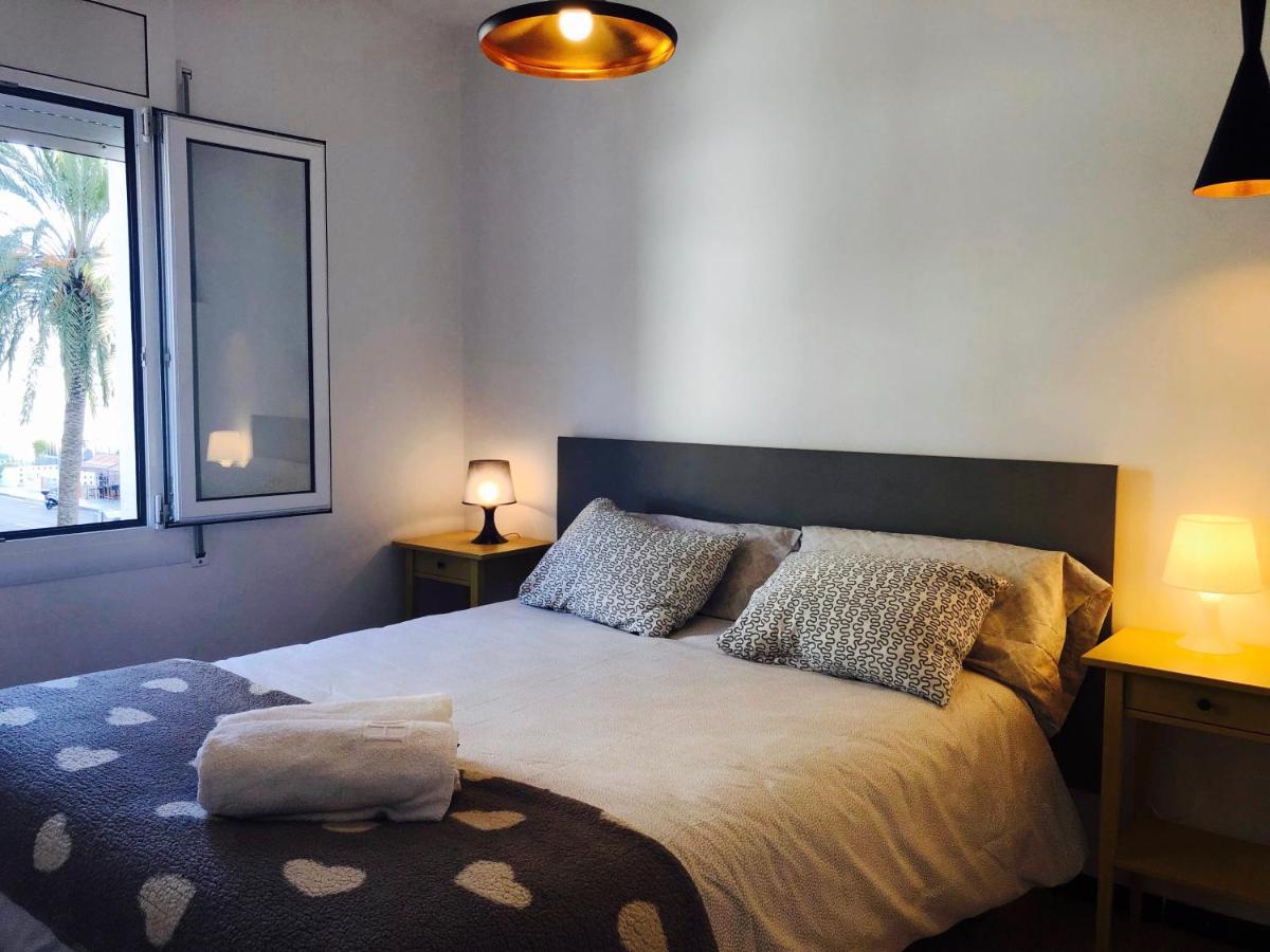 Apartamentos Aquarium. 150 Metros Playa. 로지즈 외부 사진