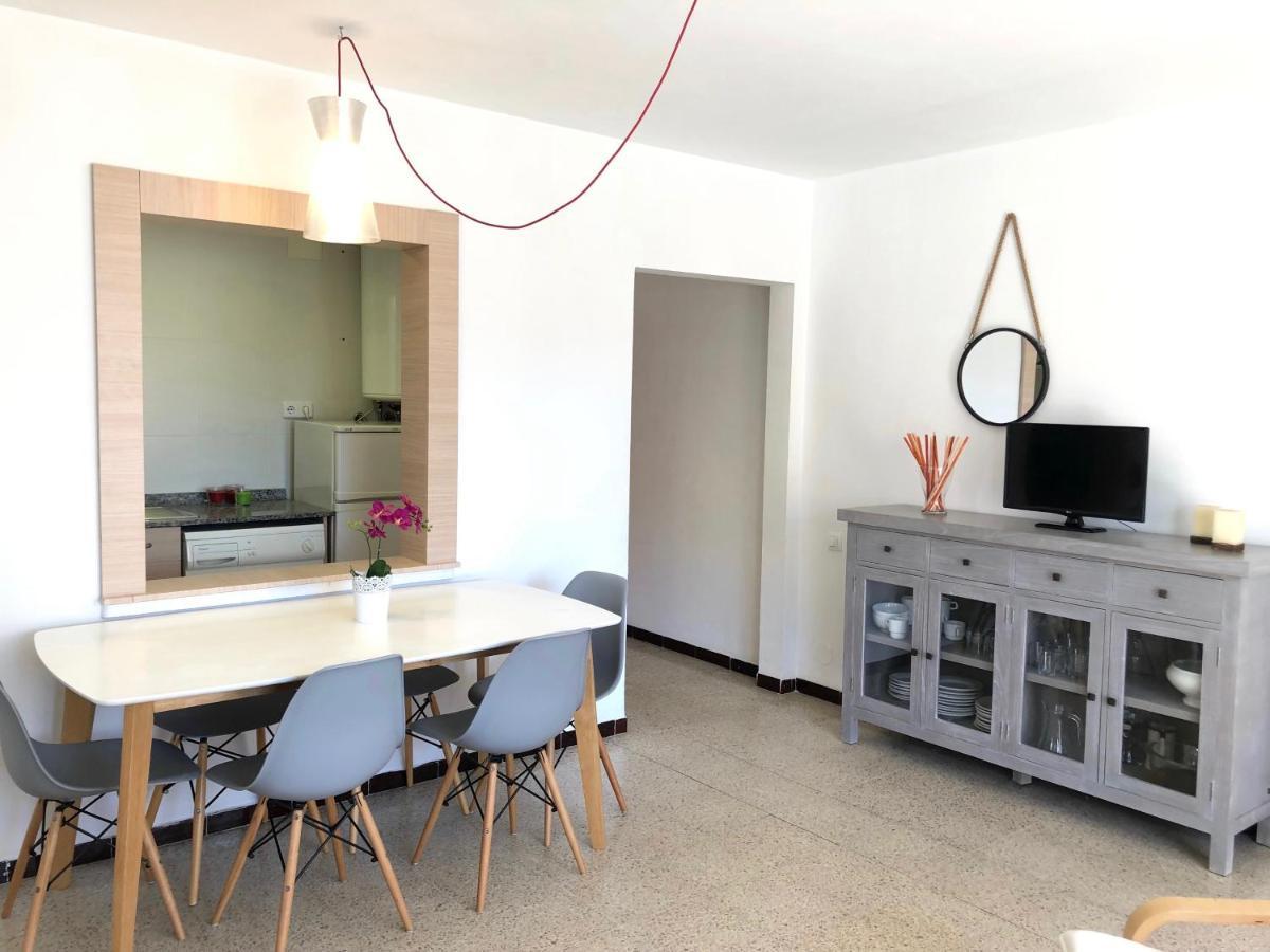 Apartamentos Aquarium. 150 Metros Playa. 로지즈 외부 사진